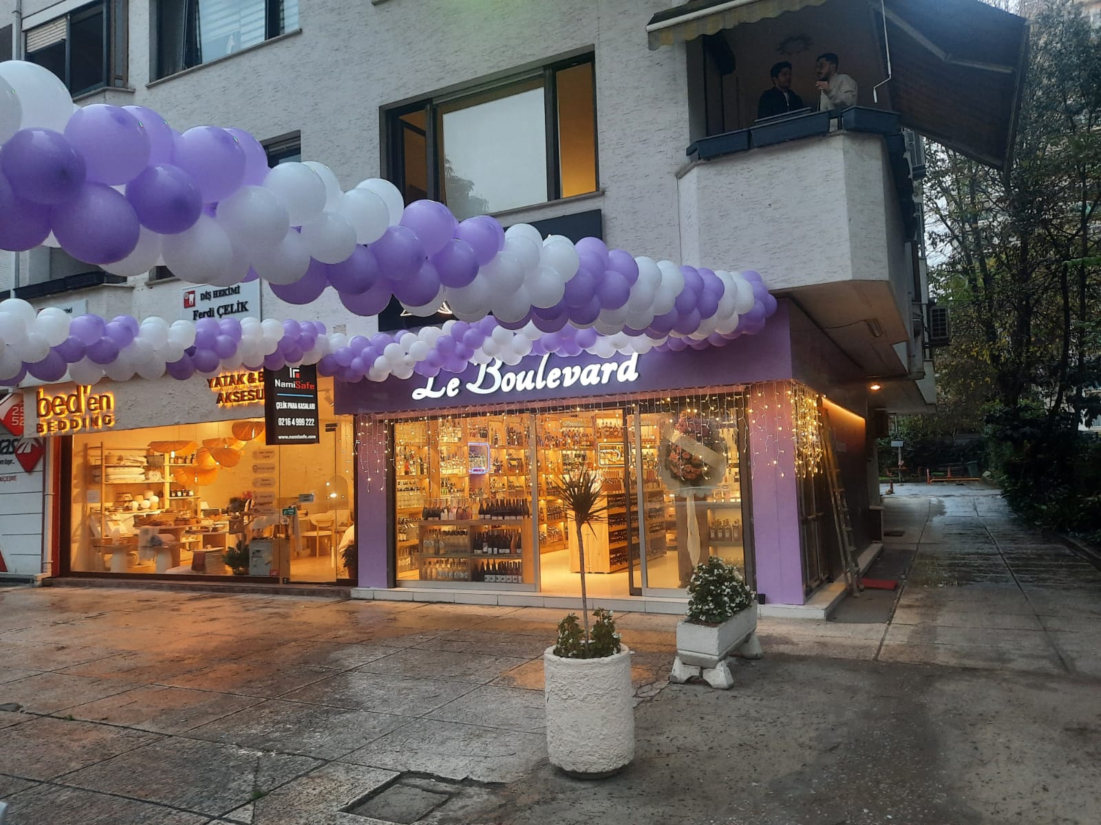 Gece Açık Tekel Büfe